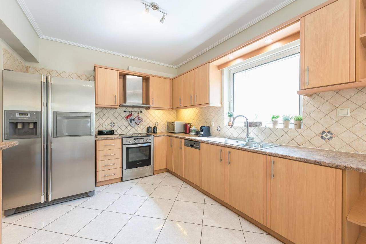 Luxury And Spacious Apt For 6 Guests Atena Exterior foto