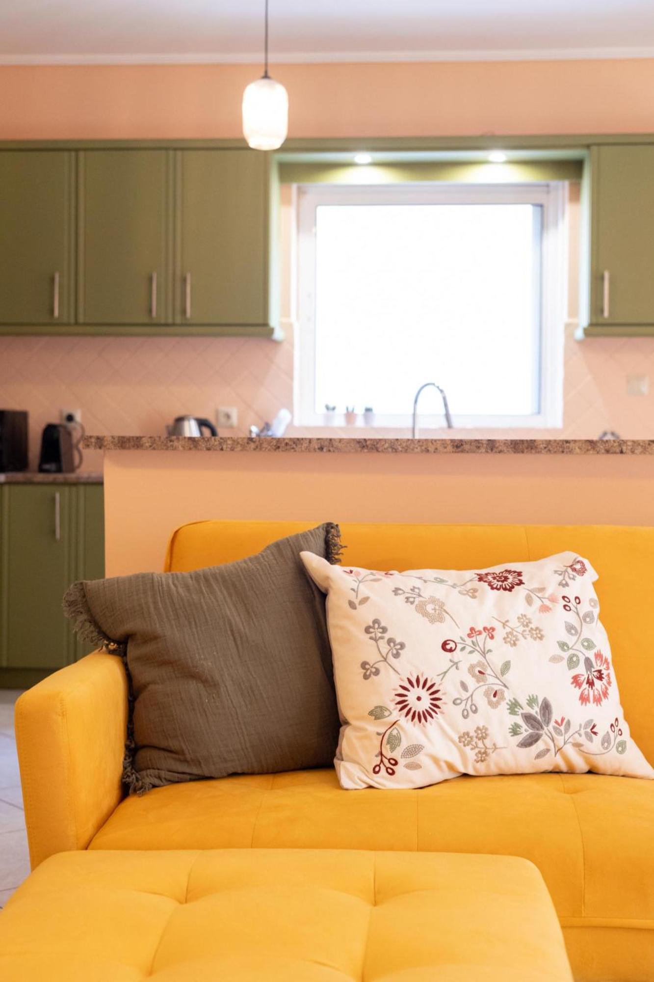 Luxury And Spacious Apt For 6 Guests Atena Exterior foto
