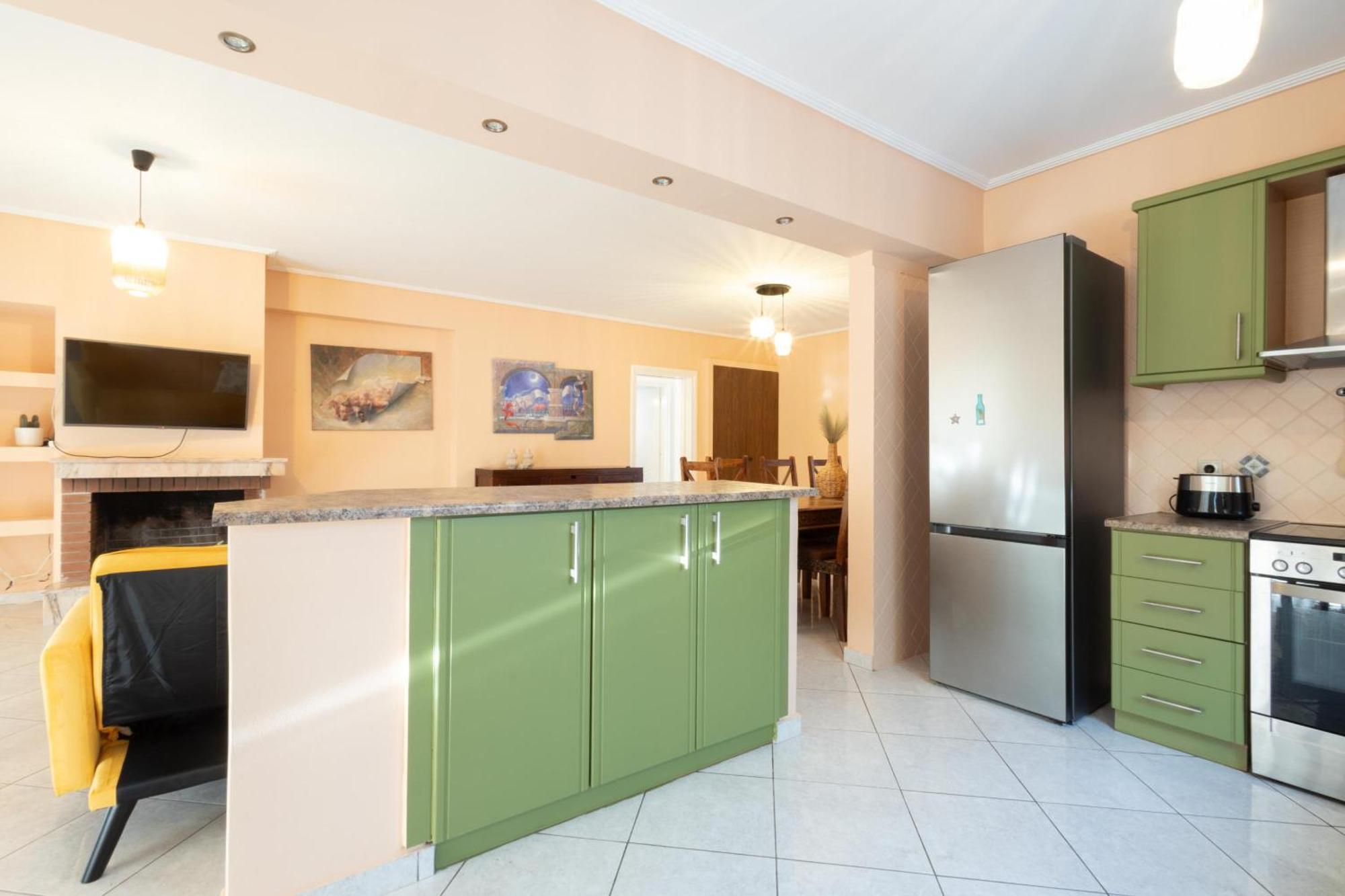 Luxury And Spacious Apt For 6 Guests Atena Exterior foto