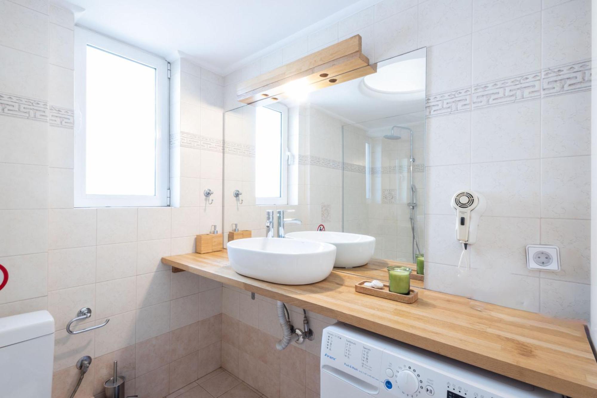 Luxury And Spacious Apt For 6 Guests Atena Exterior foto