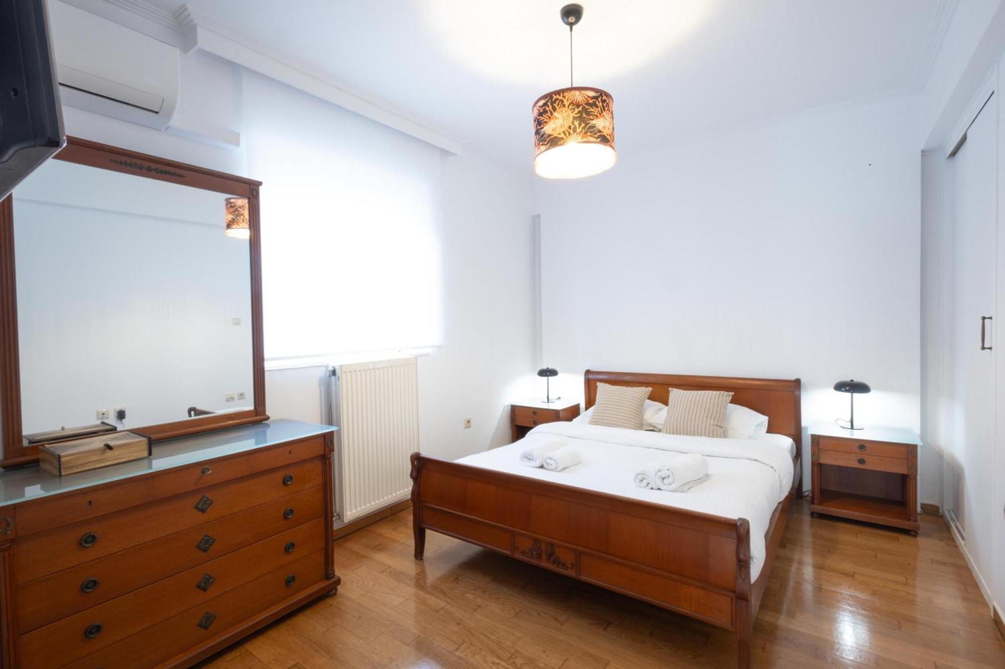 Luxury And Spacious Apt For 6 Guests Atena Exterior foto