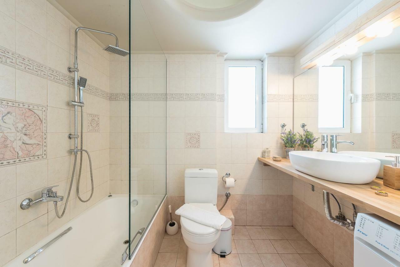 Luxury And Spacious Apt For 6 Guests Atena Exterior foto