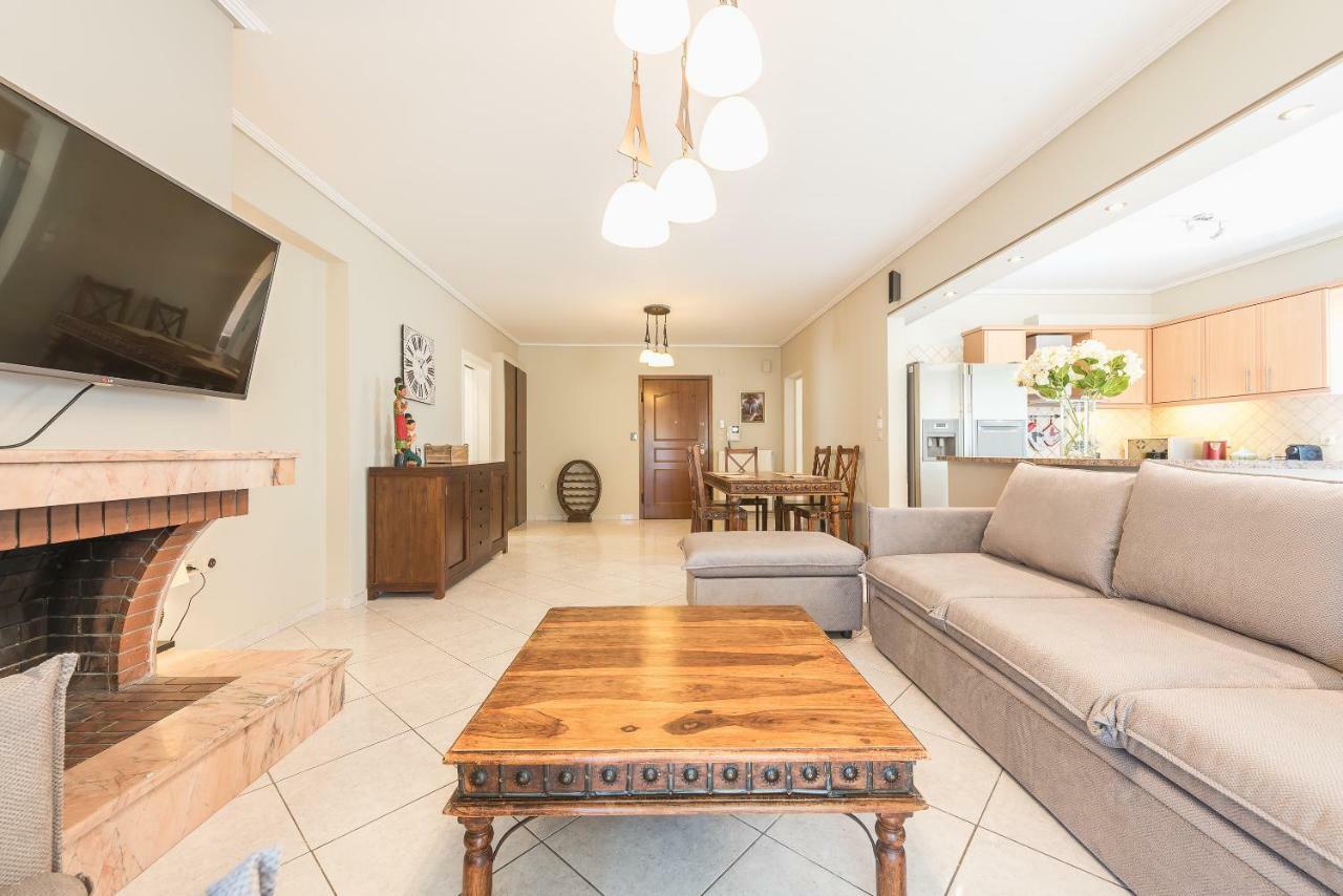 Luxury And Spacious Apt For 6 Guests Atena Exterior foto